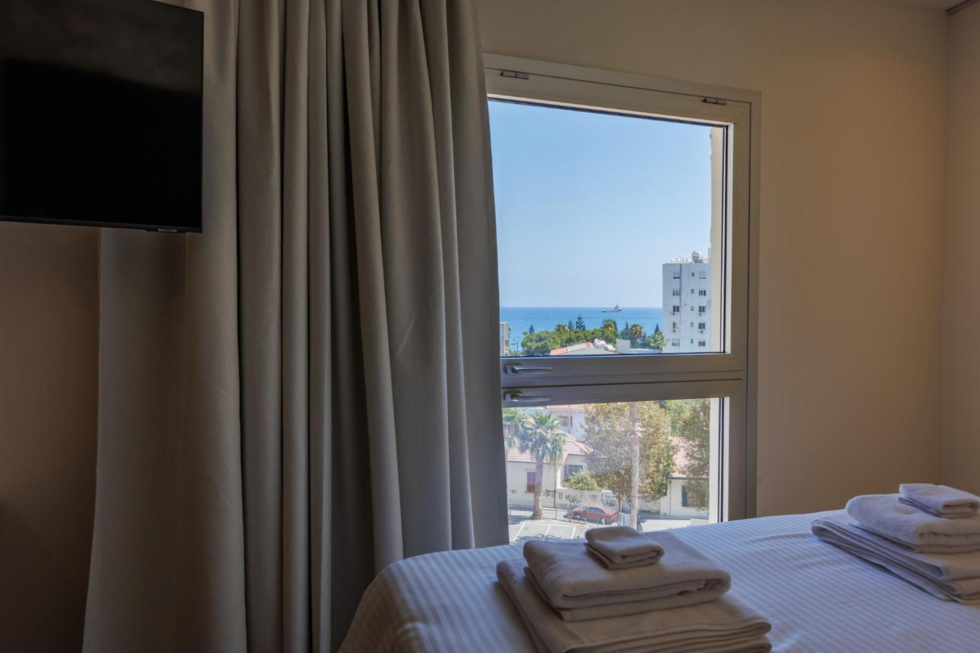The Palm Suites - Adults Only Limassol Kültér fotó